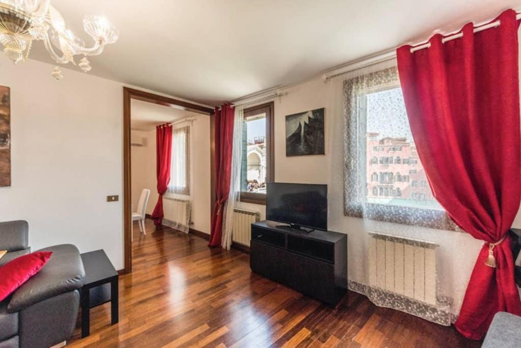 Rialto Apartment With Canal Grande View 베니스 외부 사진