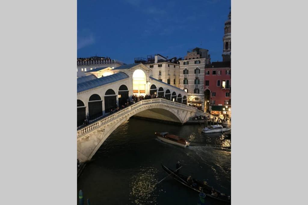Rialto Apartment With Canal Grande View 베니스 외부 사진